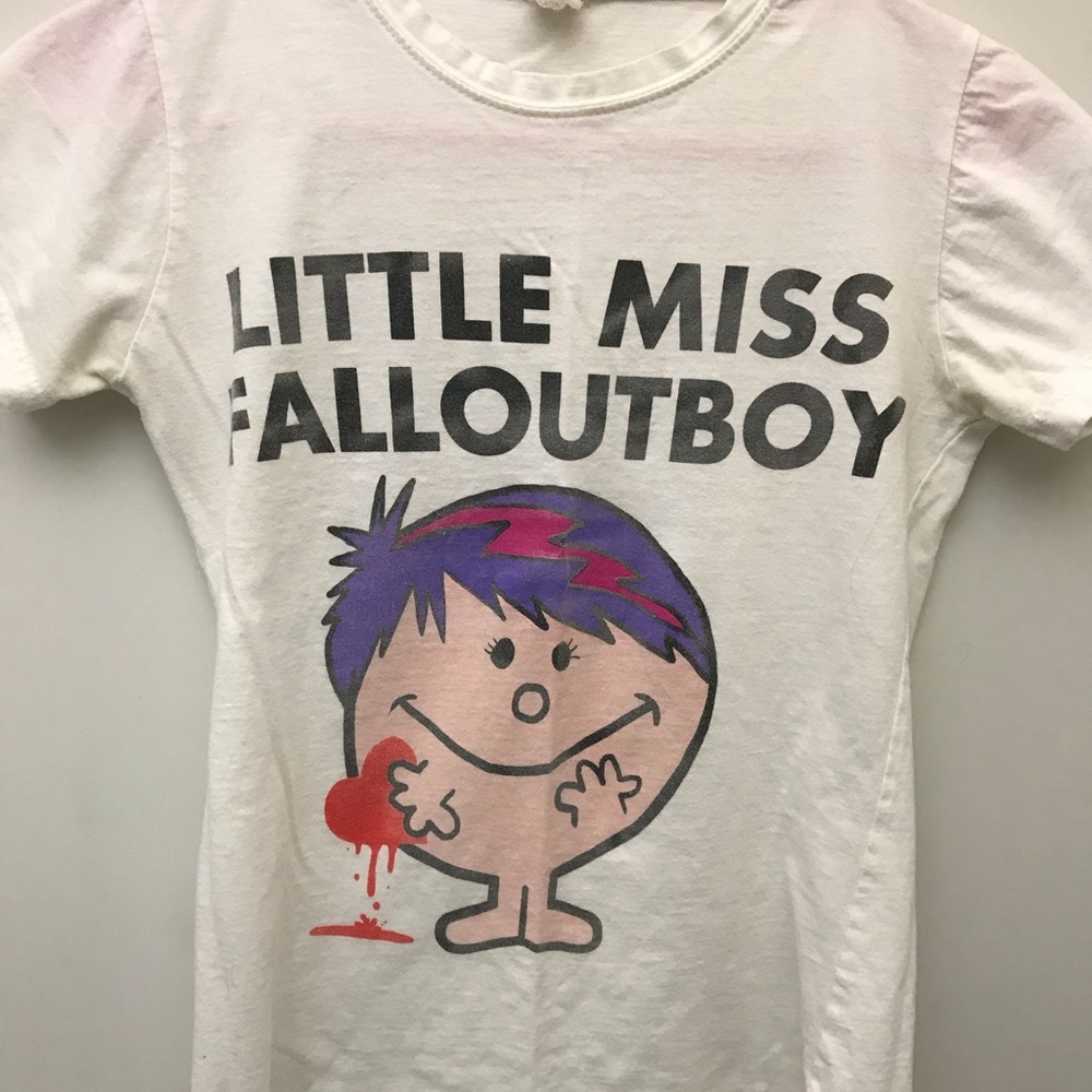 RARE Fall Out Boy Women’s Small Band Tee